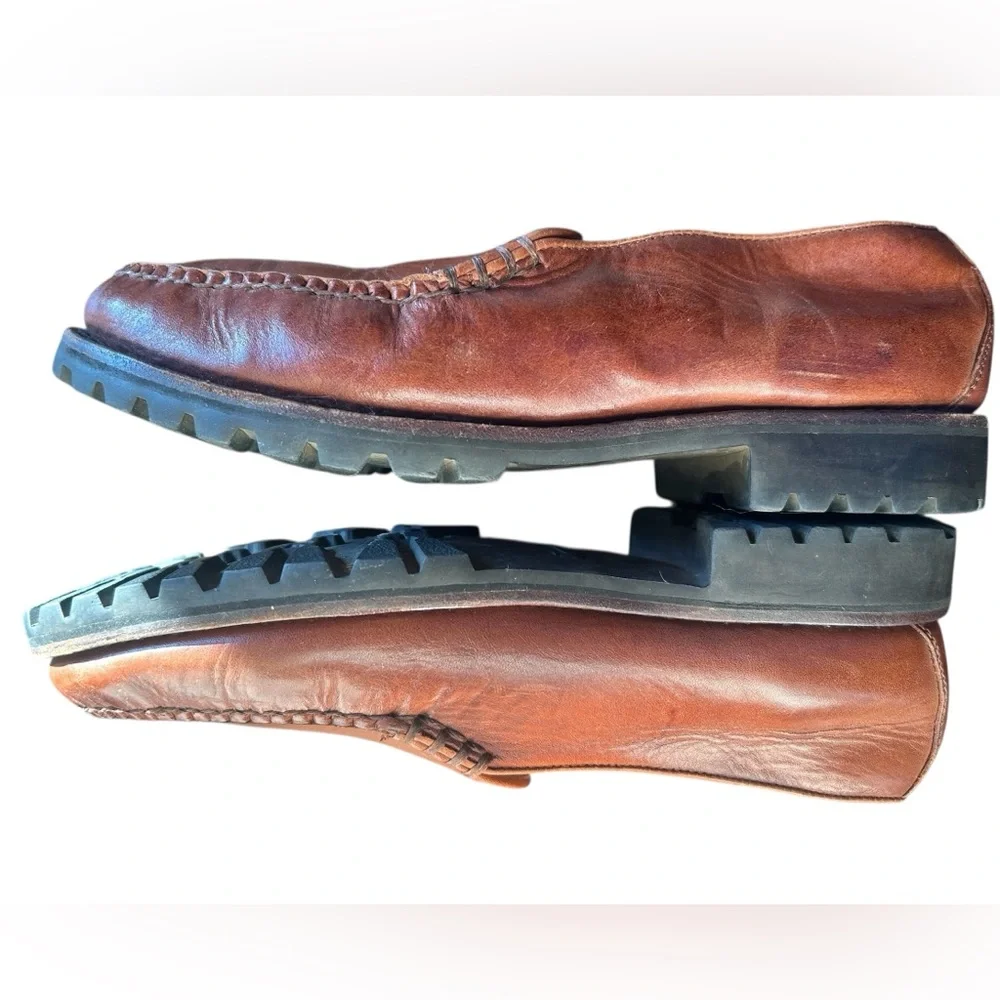 Cole Hahn/ Brown Leather loafers 9 Men 7 Women
